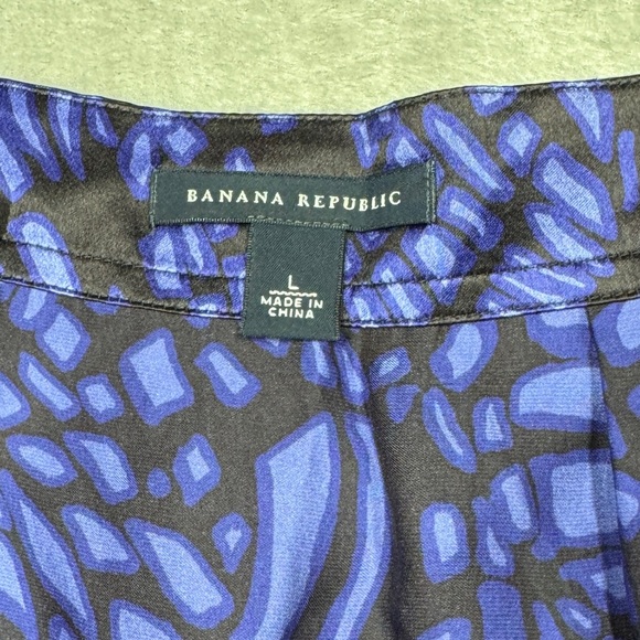 Banana Republic Y2K Vintage Babydoll 100% Silk Geometric Flutter Blouse Top L - Picture 13 of 14